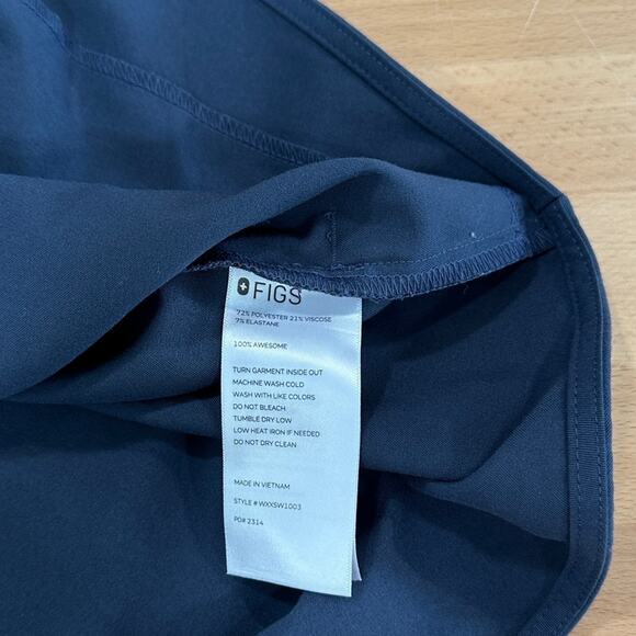 Figs Rafaela Oversized Scrub Top Night Sky Size XXL - Picture 4 of 4